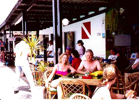 Looks like the Sand Dollar in Bonaire?